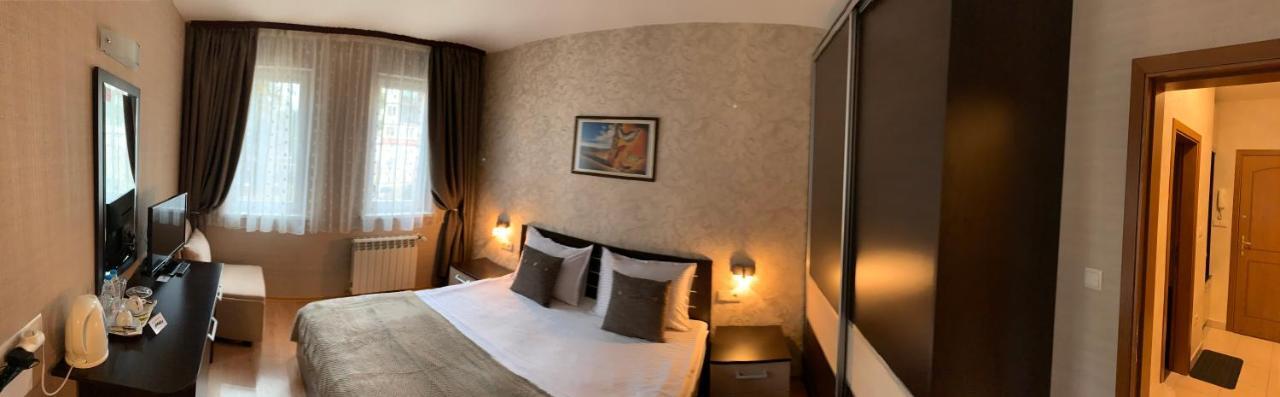 Gm Royal Plaza Aparthotel Borovets Exterior photo